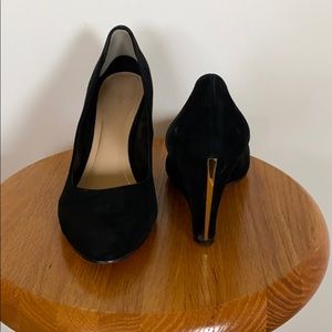 Aldo Wedge Suede Heel Black - Women’s 7.5